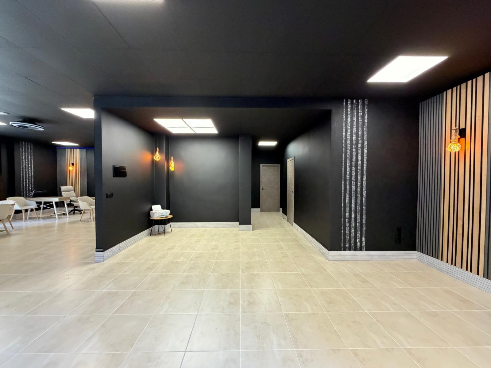 Commercial unit for sale in Torrevieja, Alicante, Spain