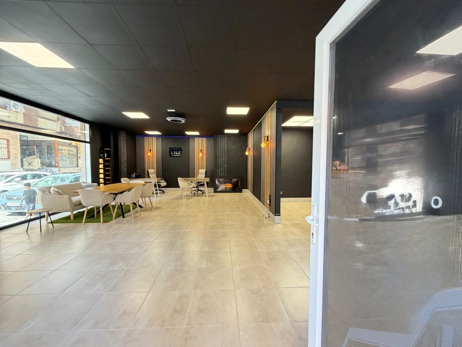 Commercial unit for sale in Torrevieja, Alicante, Spain