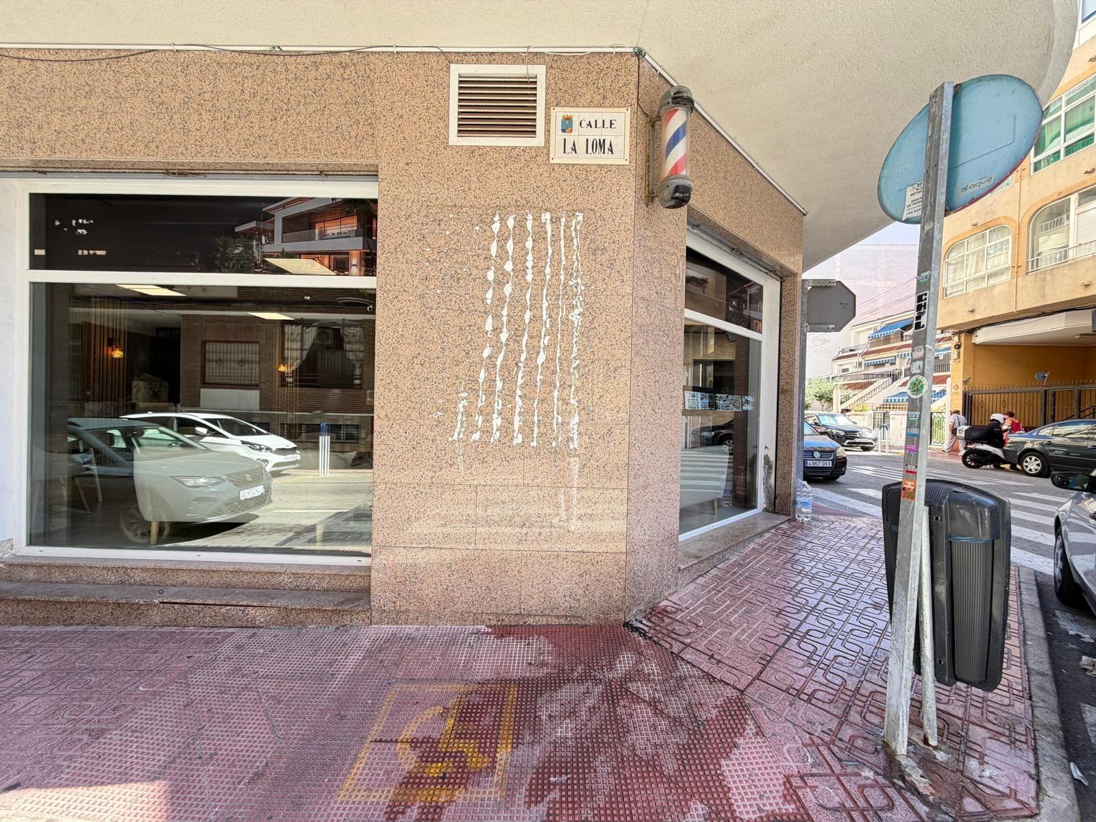 Commercial unit for sale in Torrevieja, Alicante, Spain