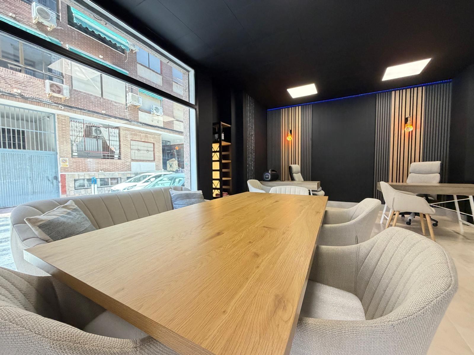 Commercial unit for sale in Torrevieja, Alicante, Spain