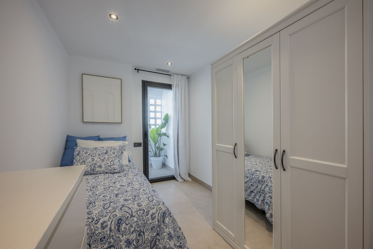 Apartment for sale in Nueva Andalucía, Málaga, Spain
