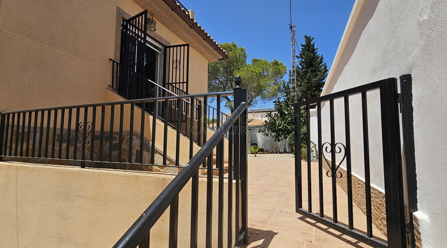 Villa for sale in Pinar De Campoverde, Alicante, Spain