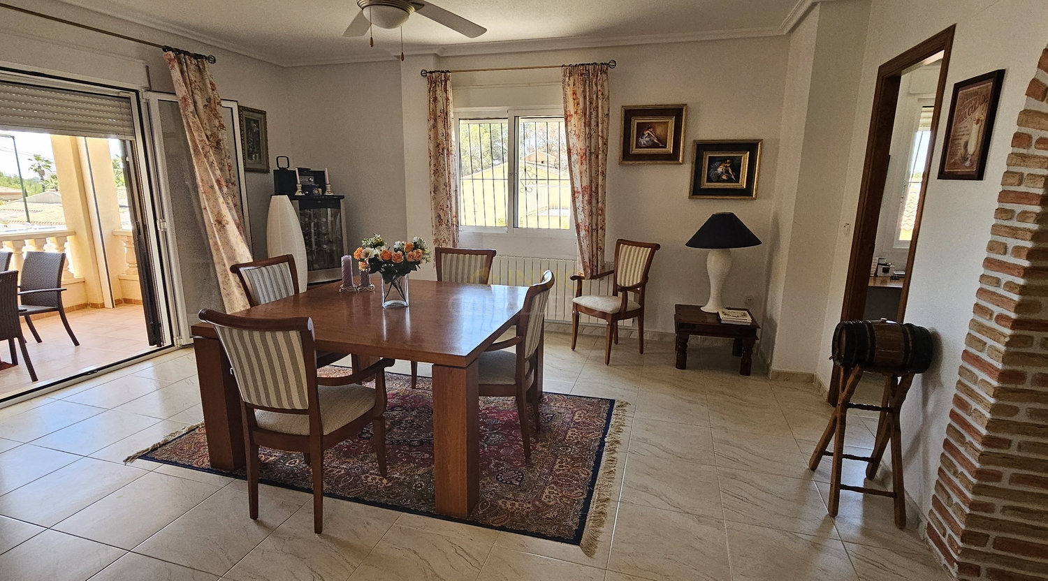 Villa for sale in Pinar De Campoverde, Alicante, Spain