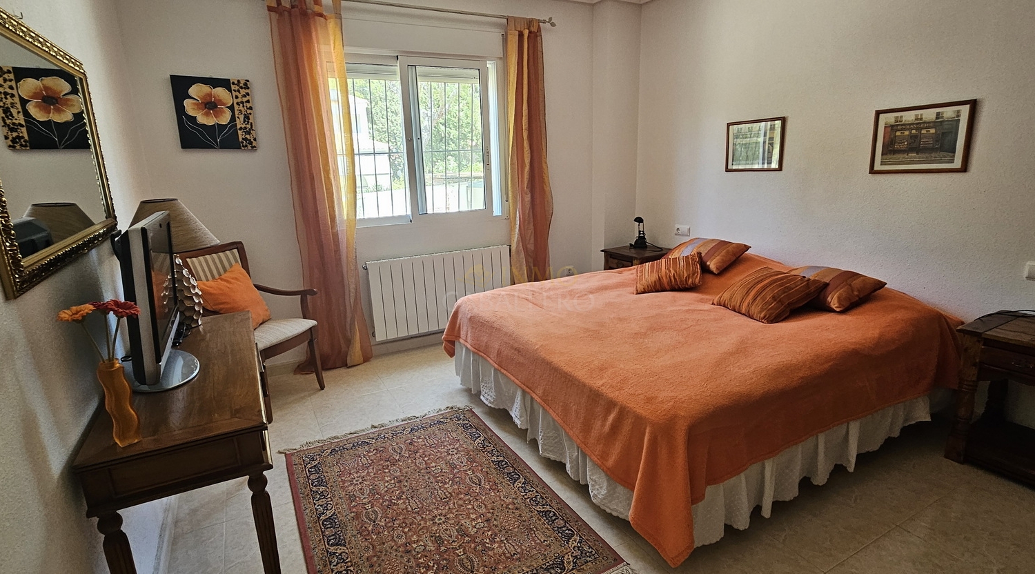 Villa for sale in Pinar De Campoverde, Alicante, Spain