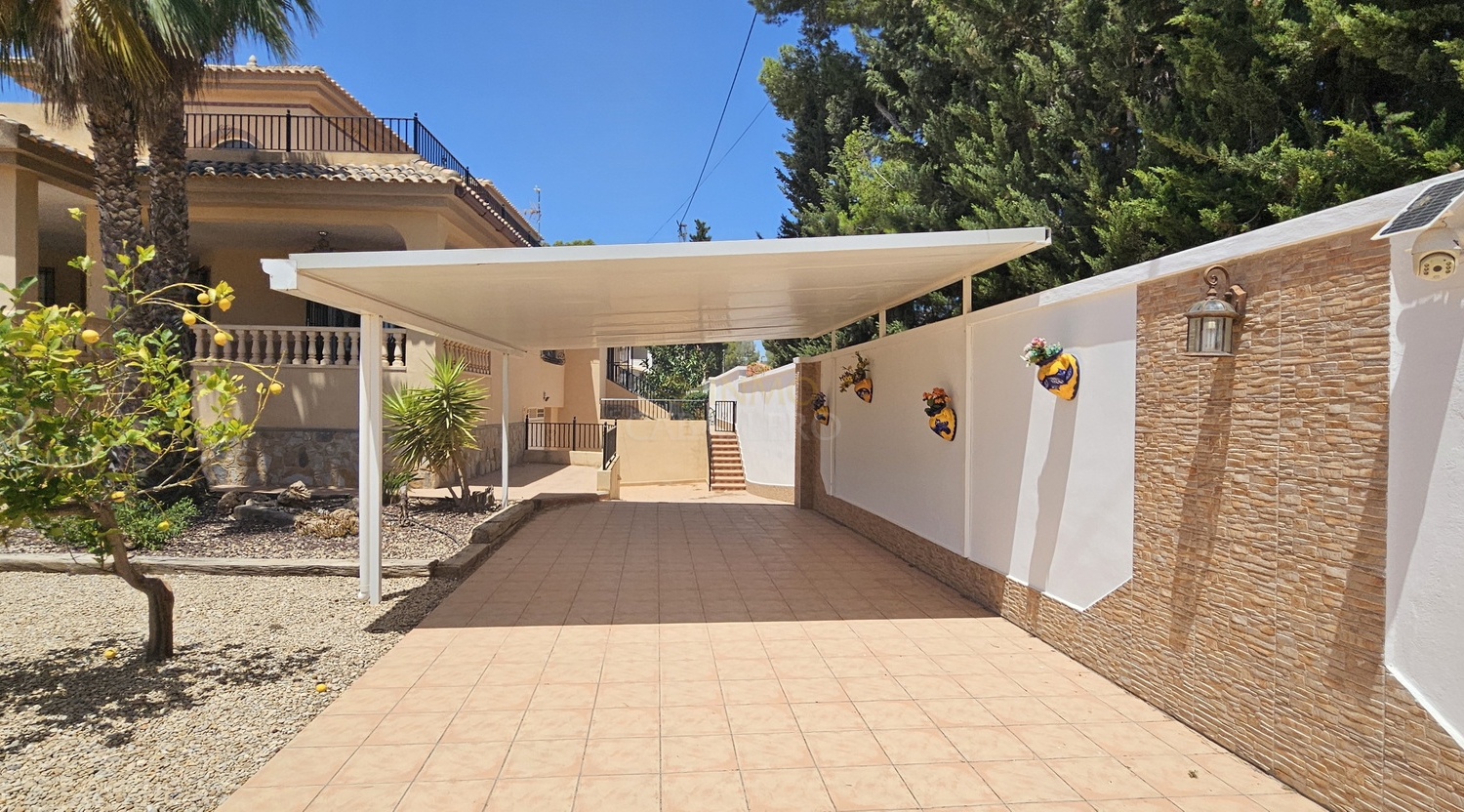 Villa for sale in Pinar De Campoverde, Alicante, Spain