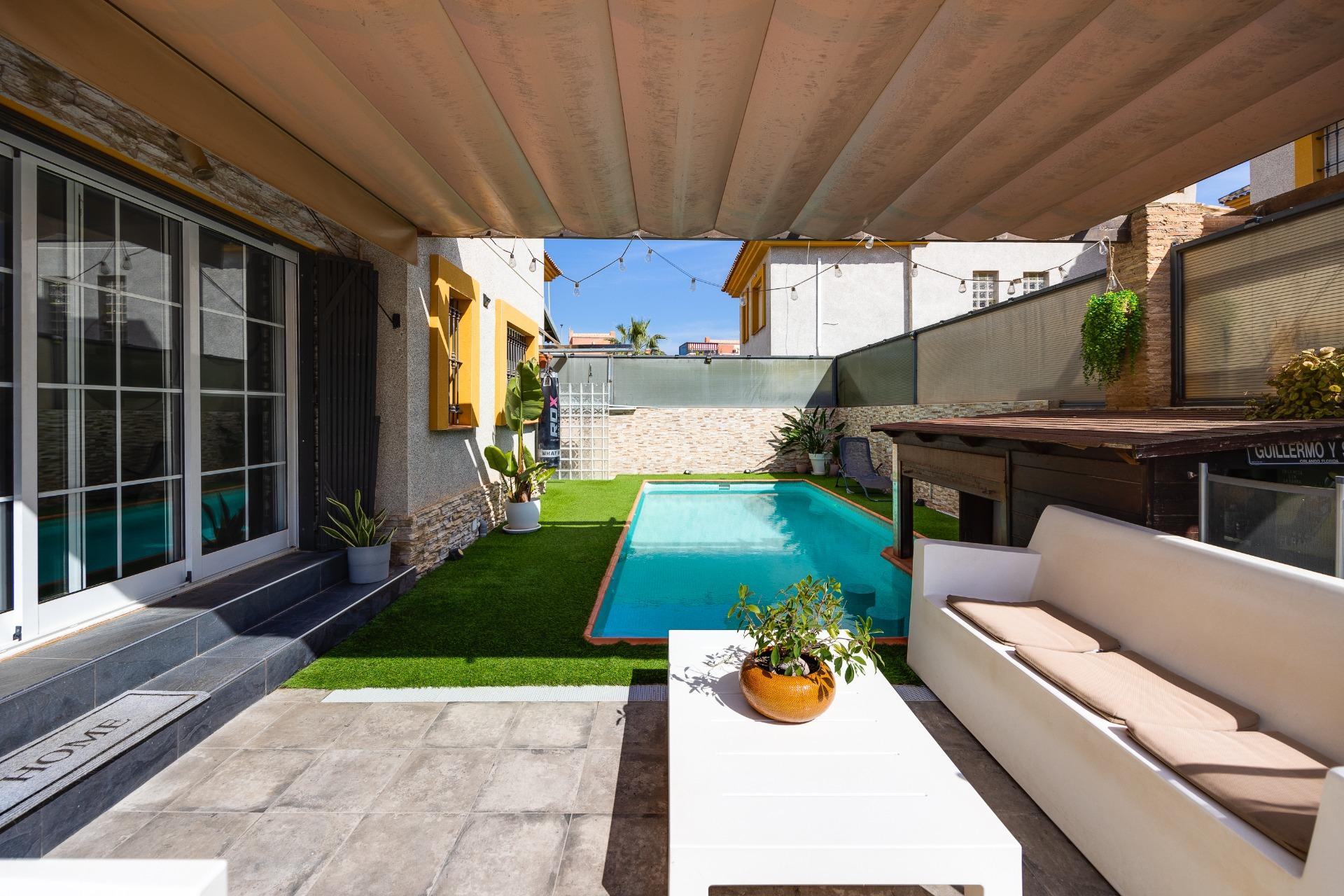 Villa en venta en Los Montesinos