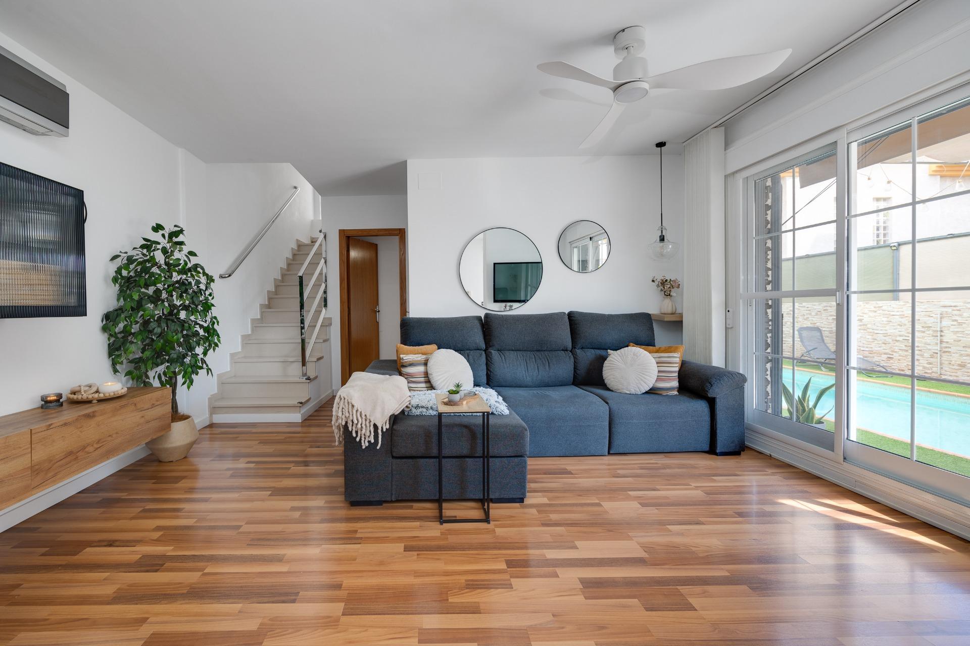 Villa en venta en Los Montesinos