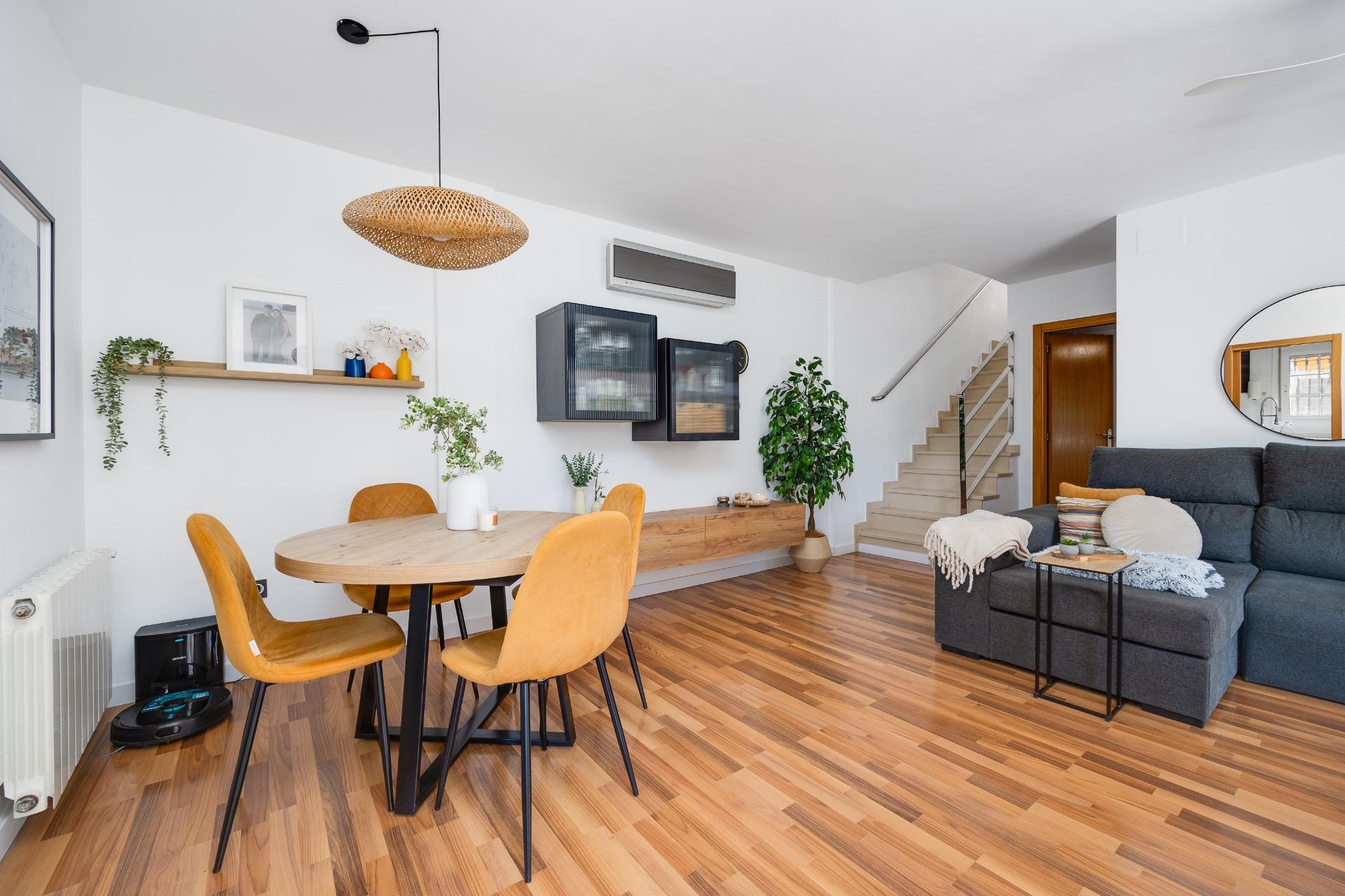 Villa en venta en Los Montesinos
