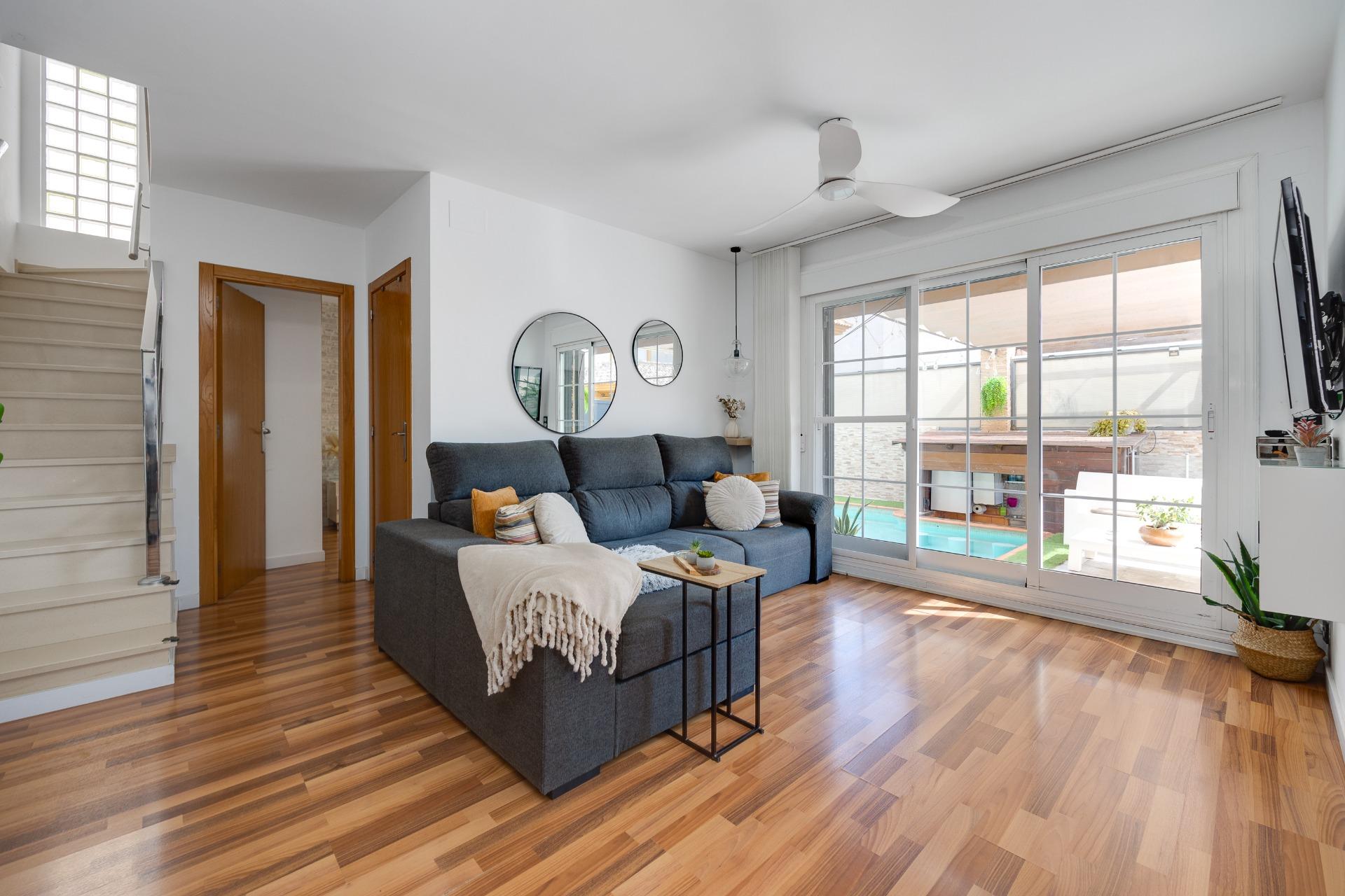 Villa en venta en Los Montesinos