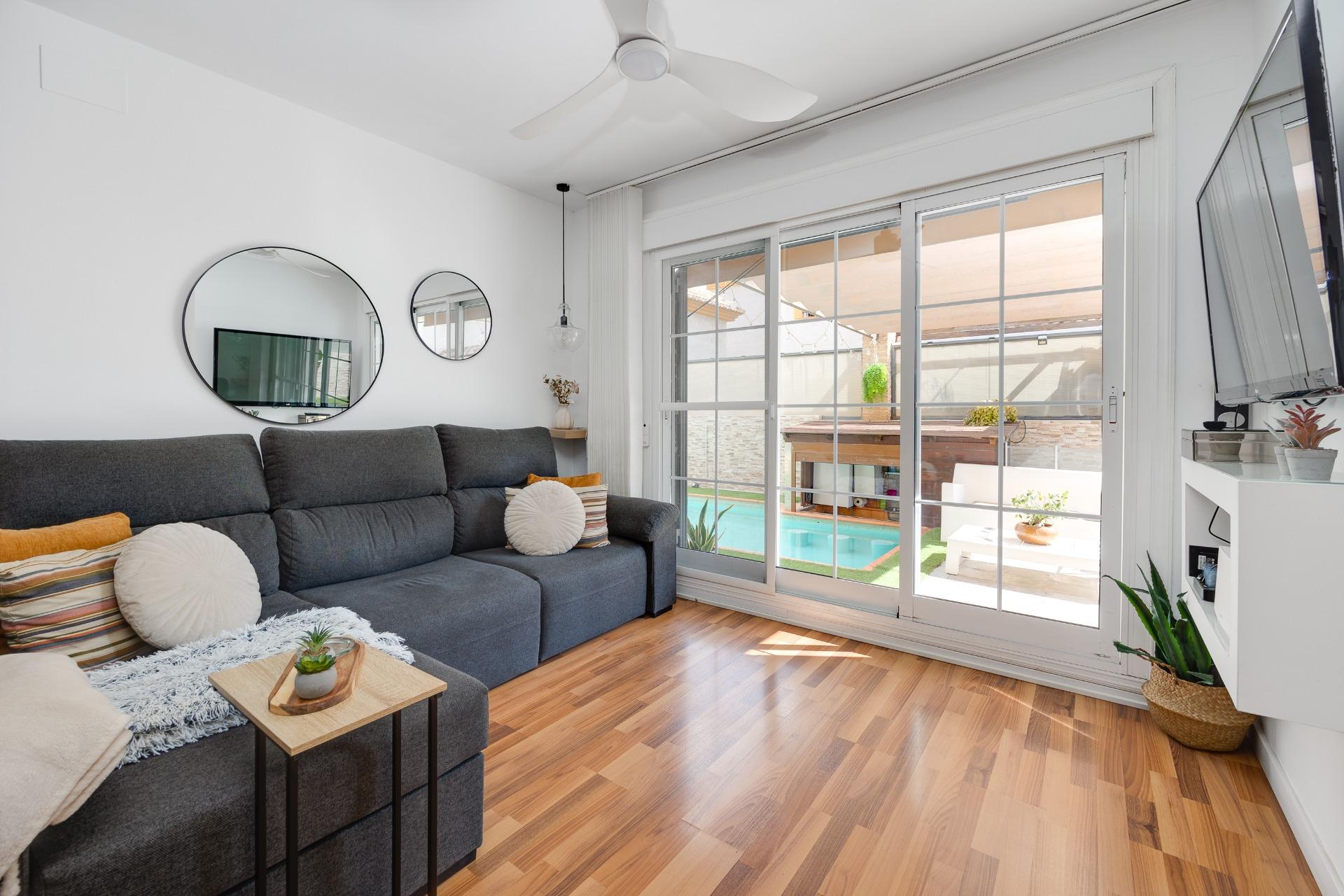 Villa en venta en Los Montesinos
