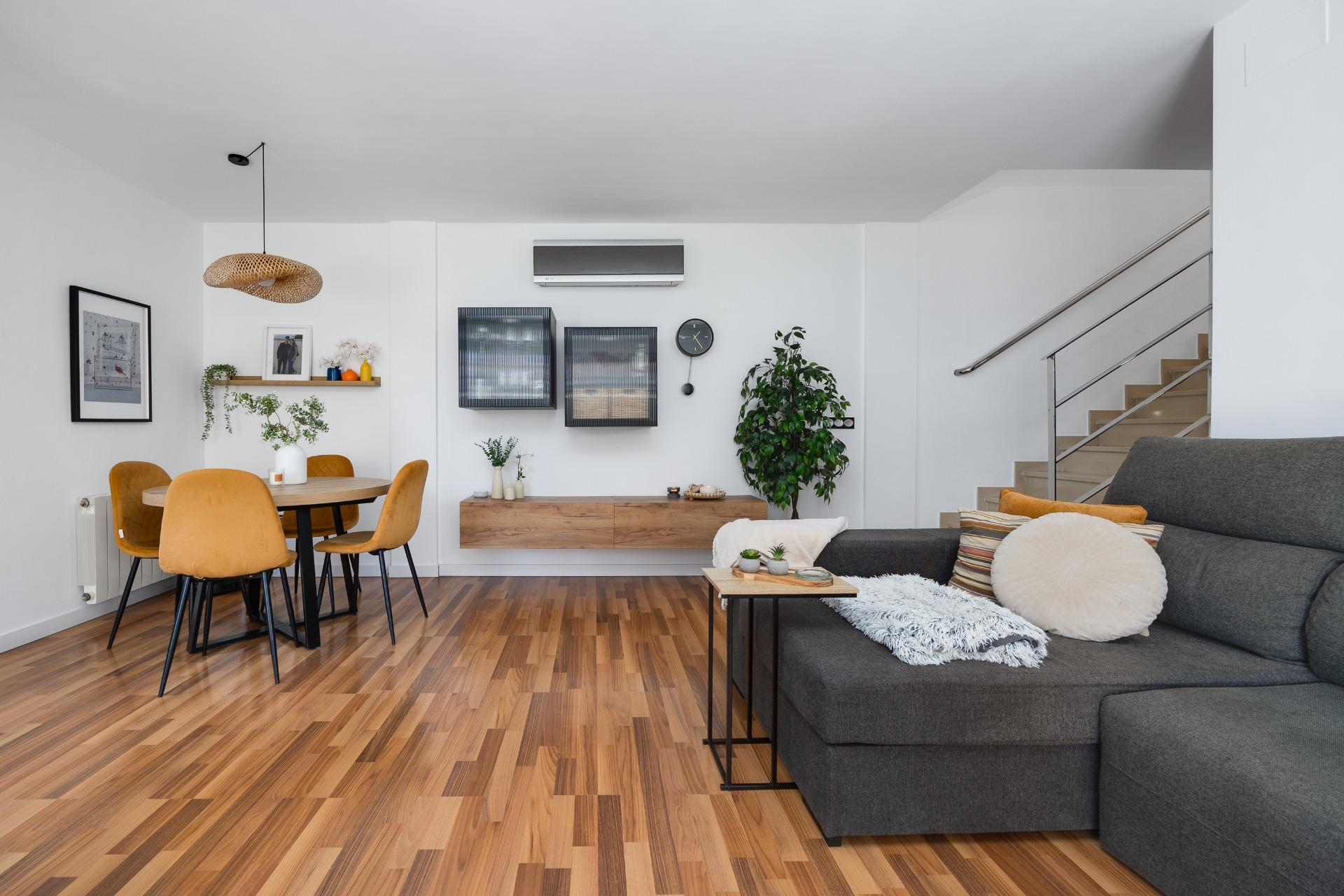 Villa en venta en Los Montesinos