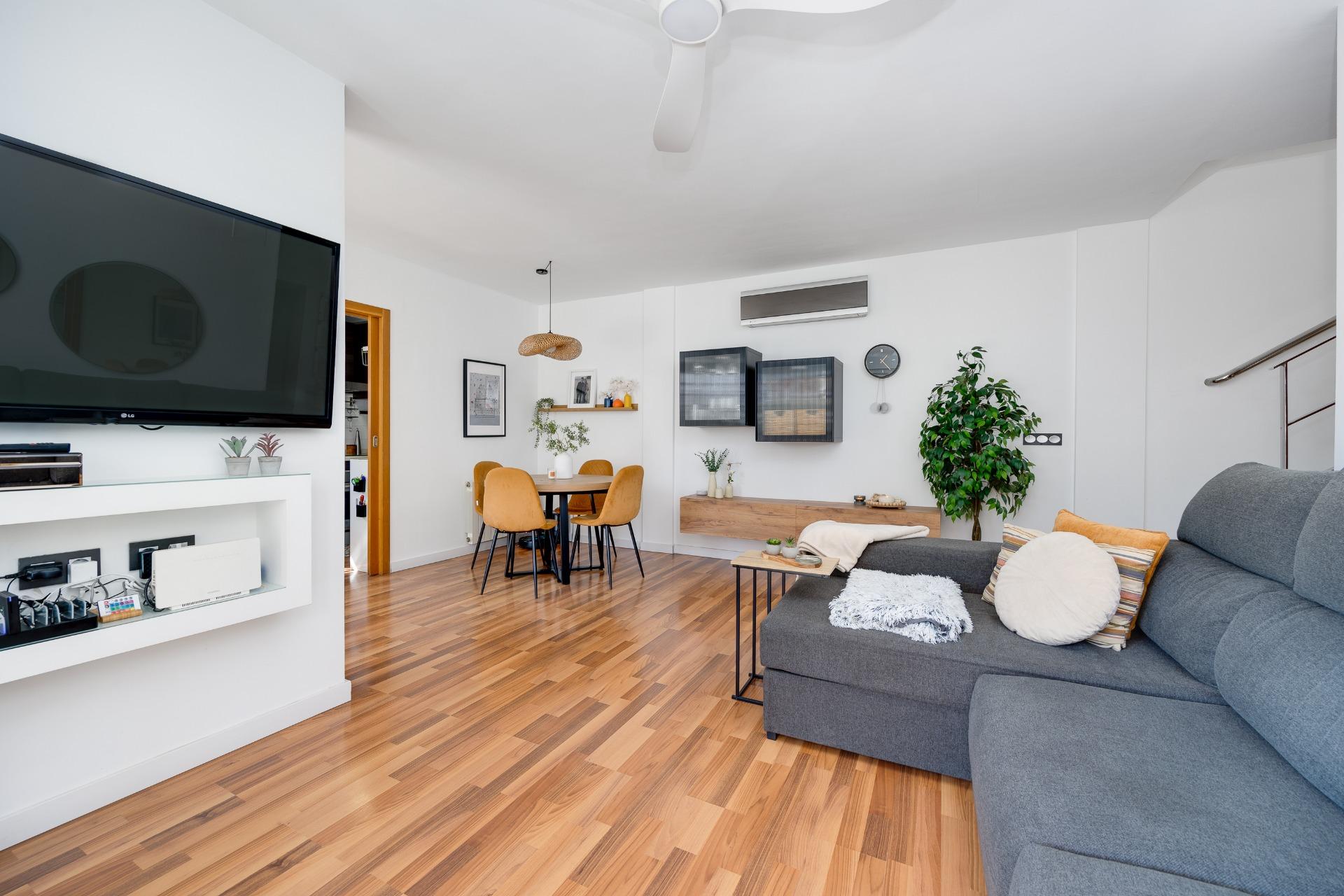 Villa en venta en Los Montesinos