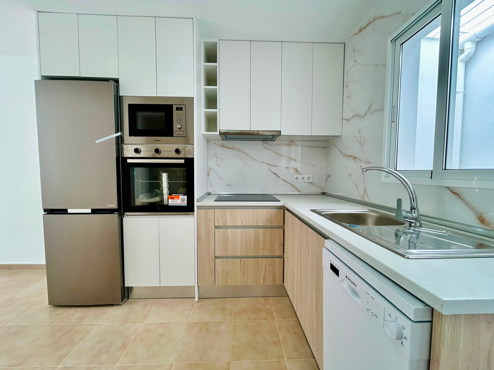 Bungalow for sale in La Siesta, Alicante, Spain