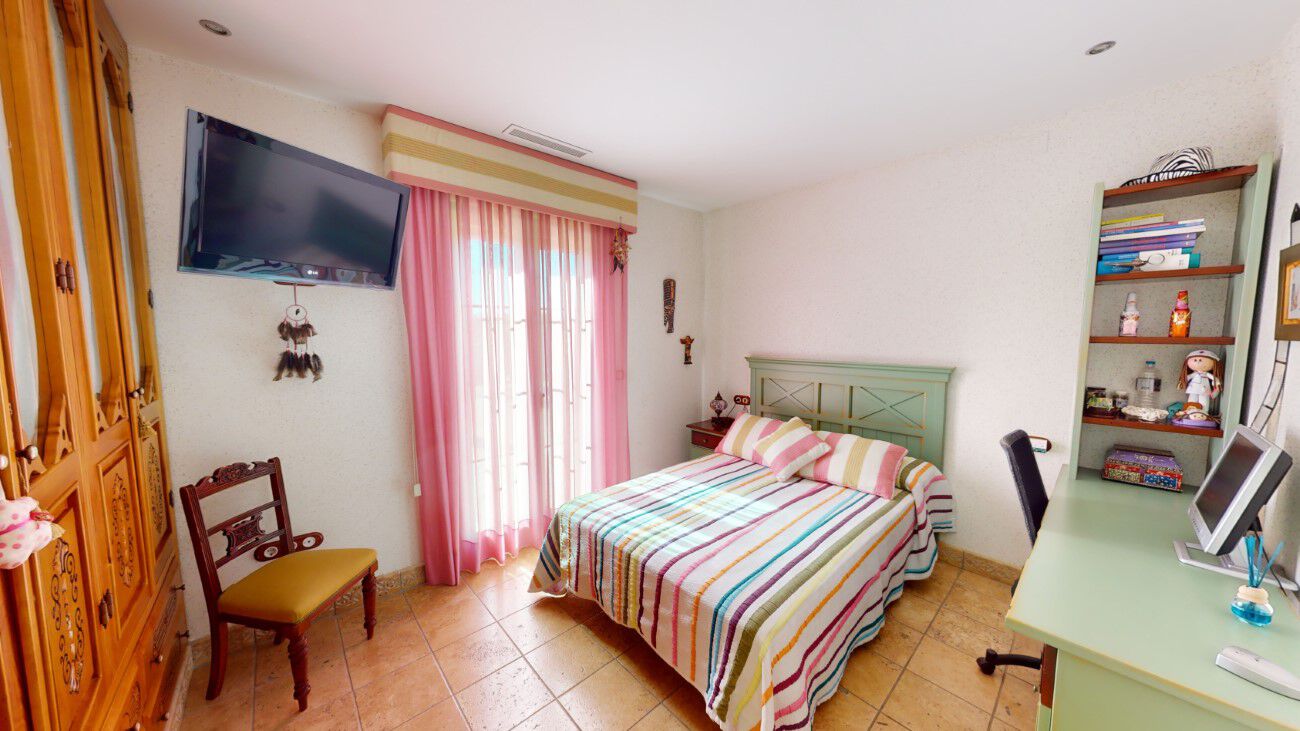 Villa for sale in Almoradi, Alicante, Spain