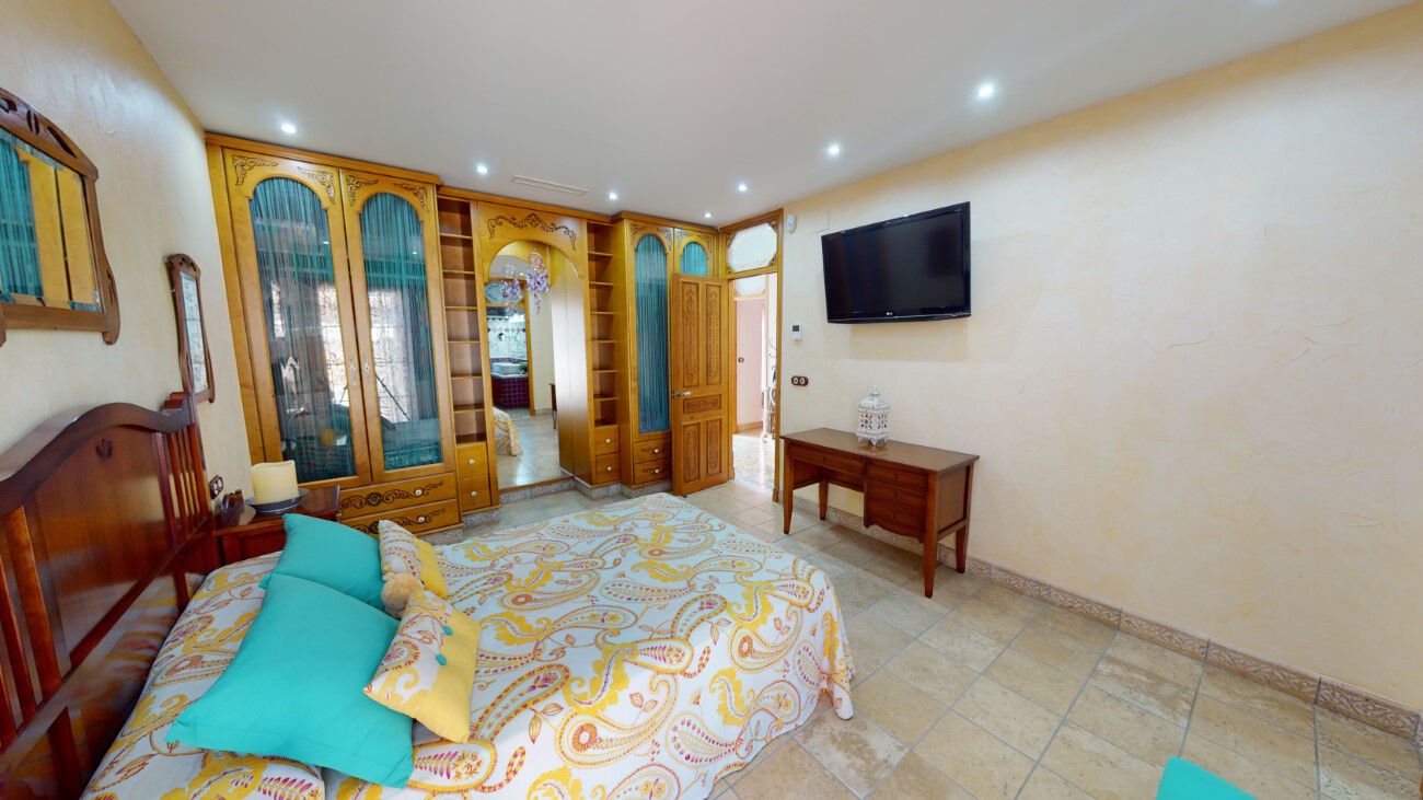 Villa for sale in Almoradi, Alicante, Spain