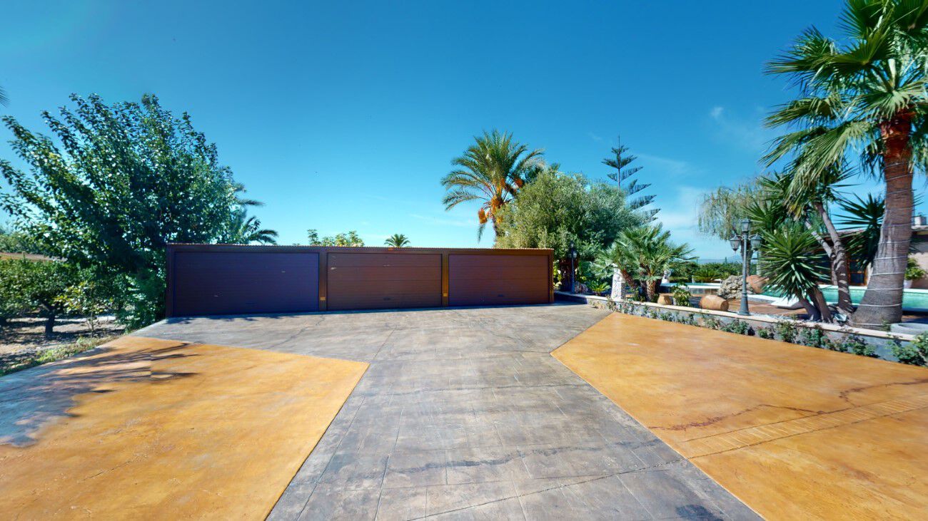 Villa for sale in Almoradi, Alicante, Spain