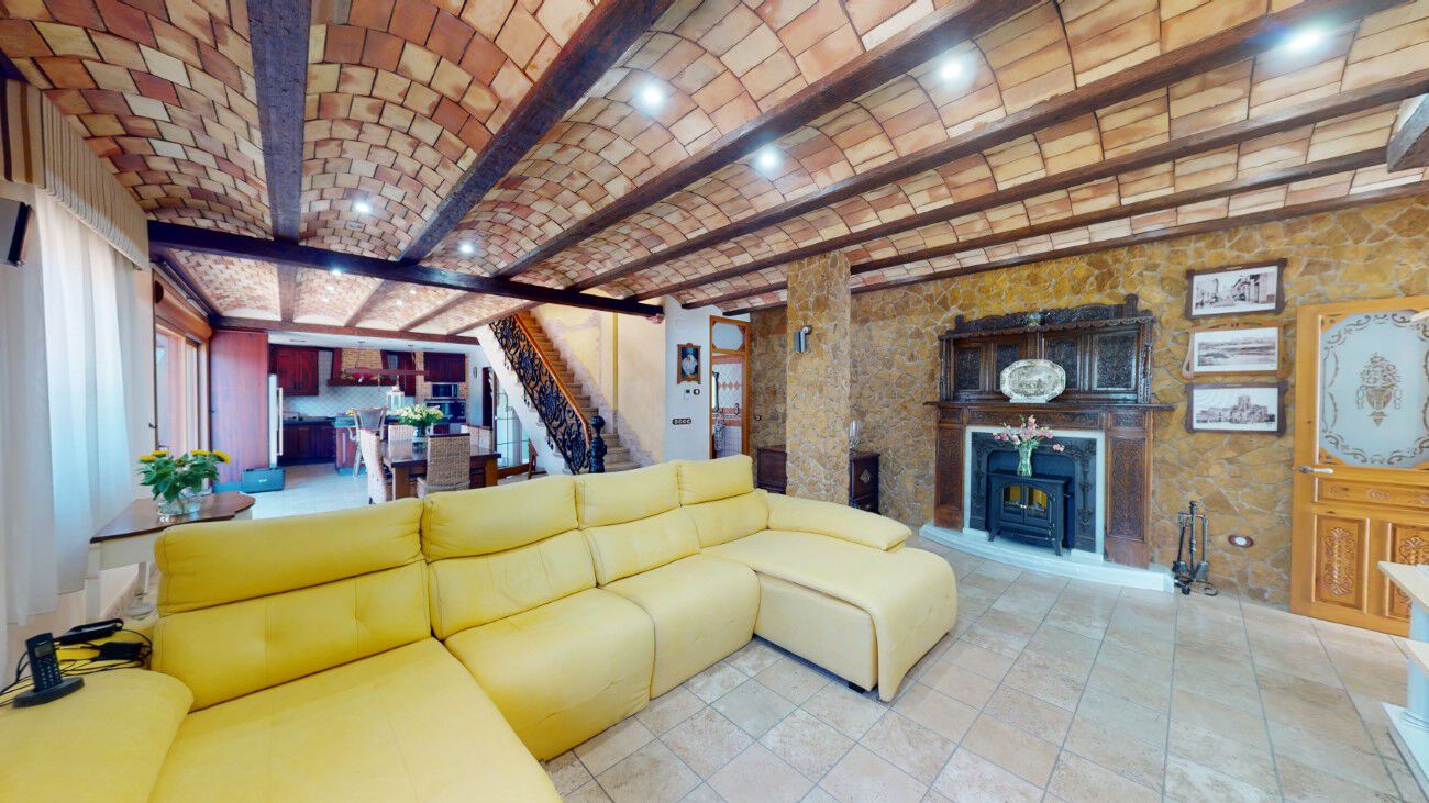 Villa for sale in Almoradi, Alicante, Spain