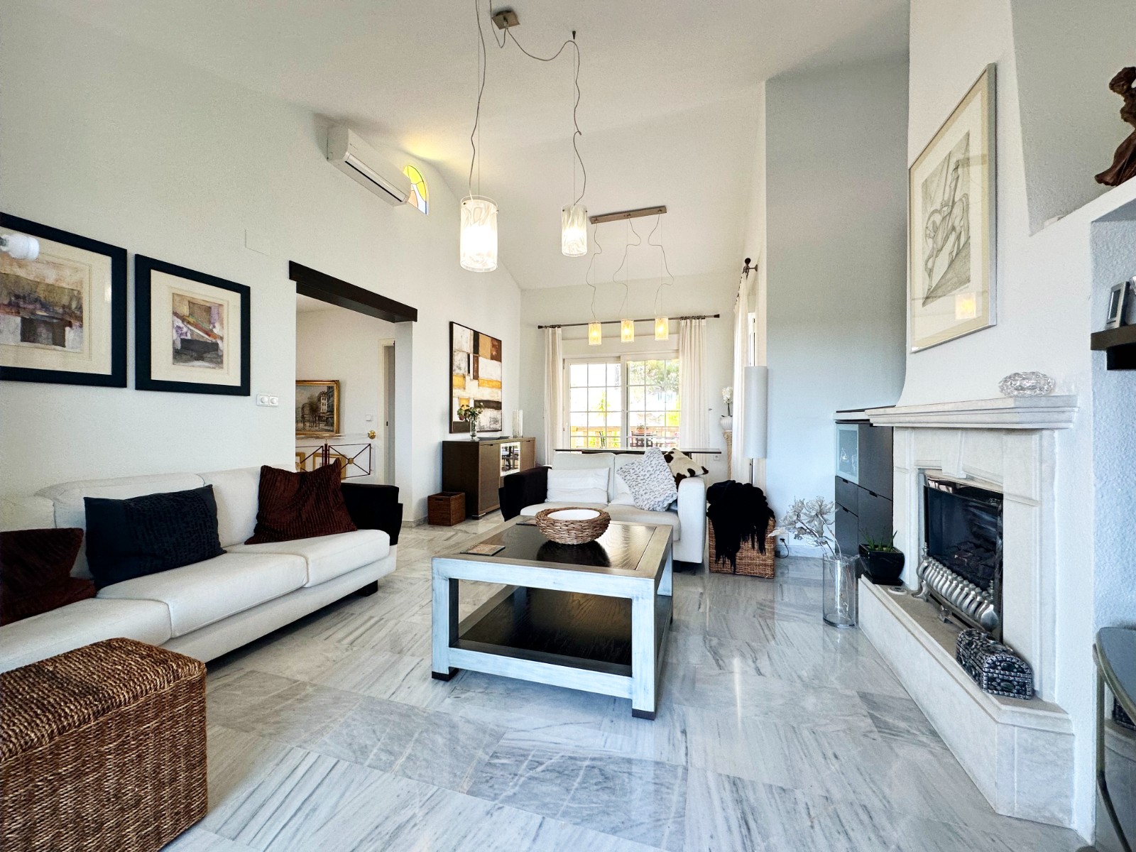 Villa en venta en Orihuela Costa