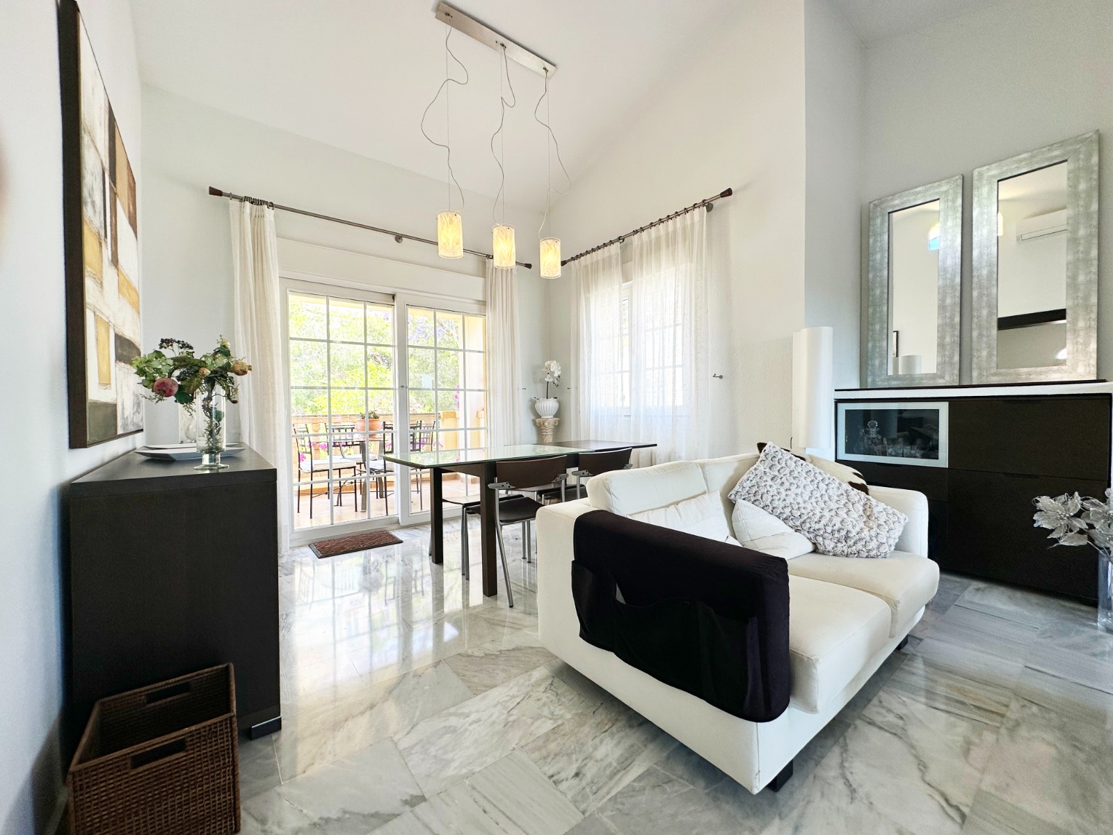 Villa en venta en Orihuela Costa