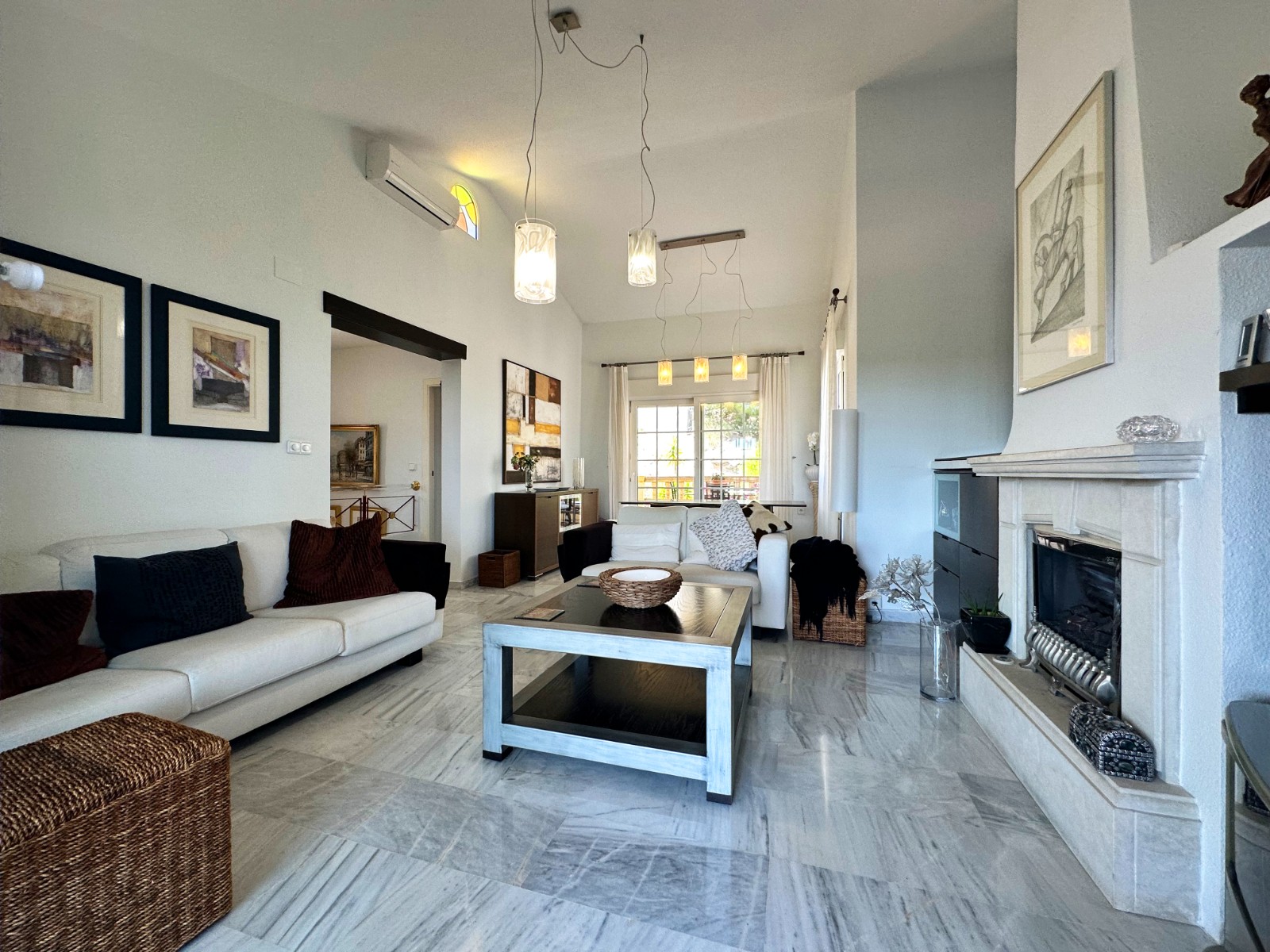 Villa en venta en Orihuela Costa