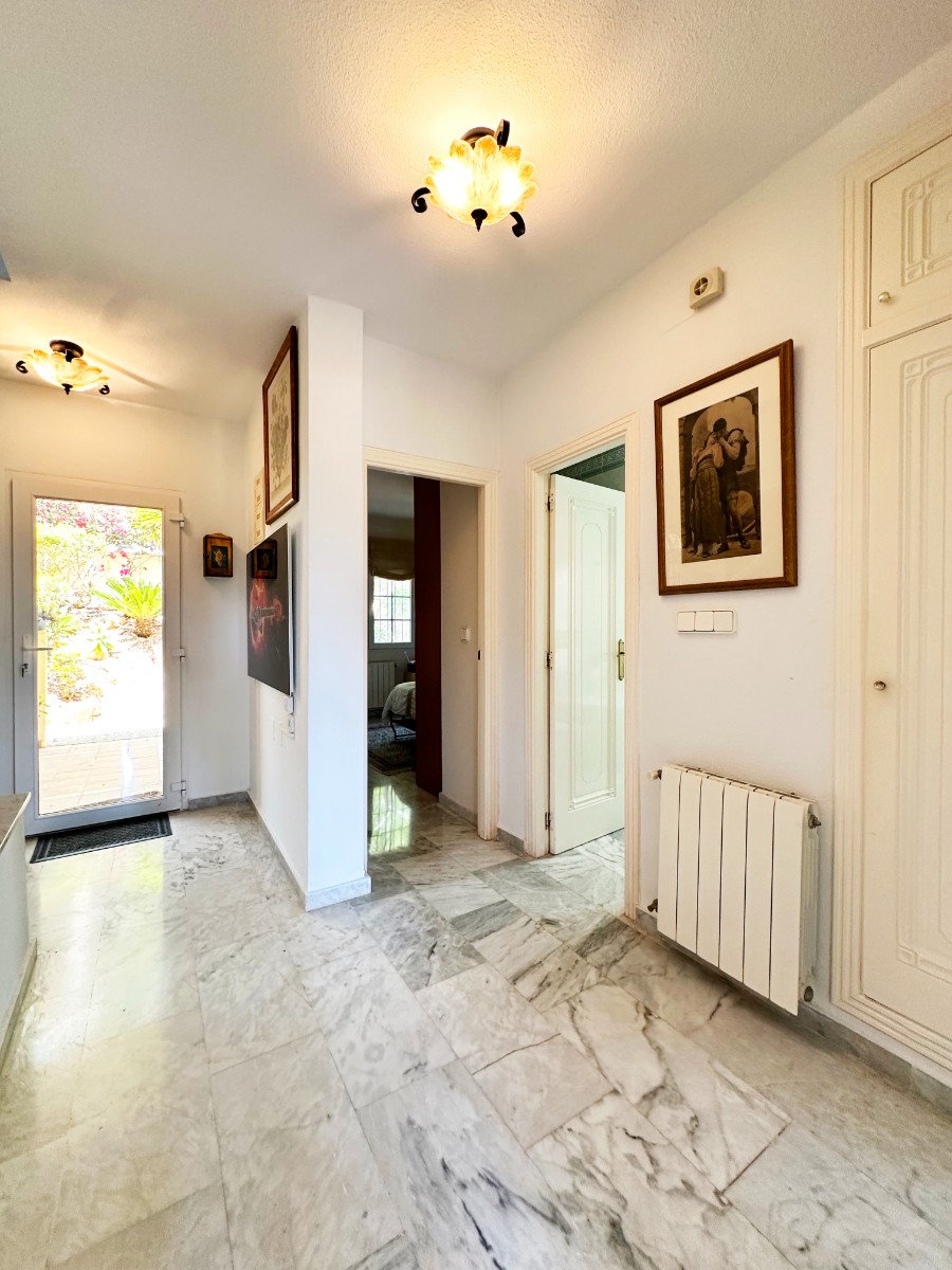 Villa en venta en Orihuela Costa
