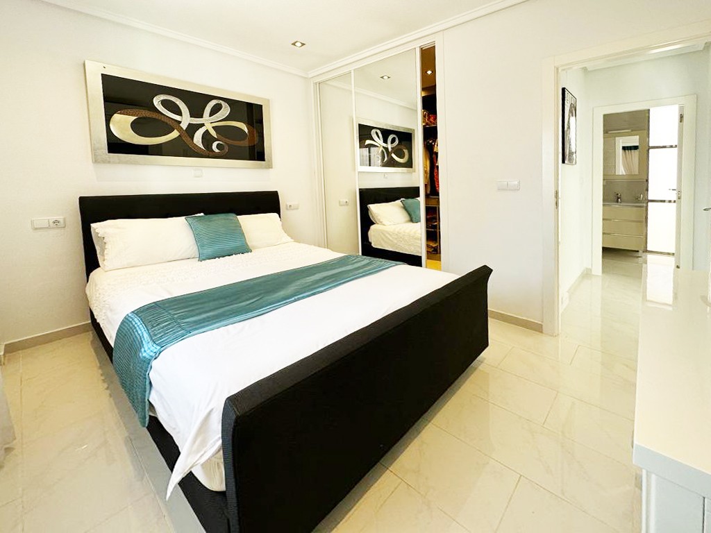 Villa en venta en San Miguel De Salinas