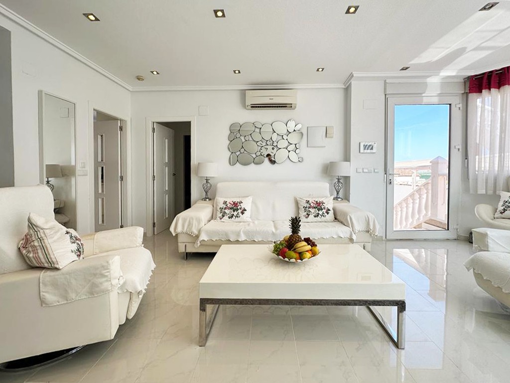 Villa en venta en San Miguel De Salinas