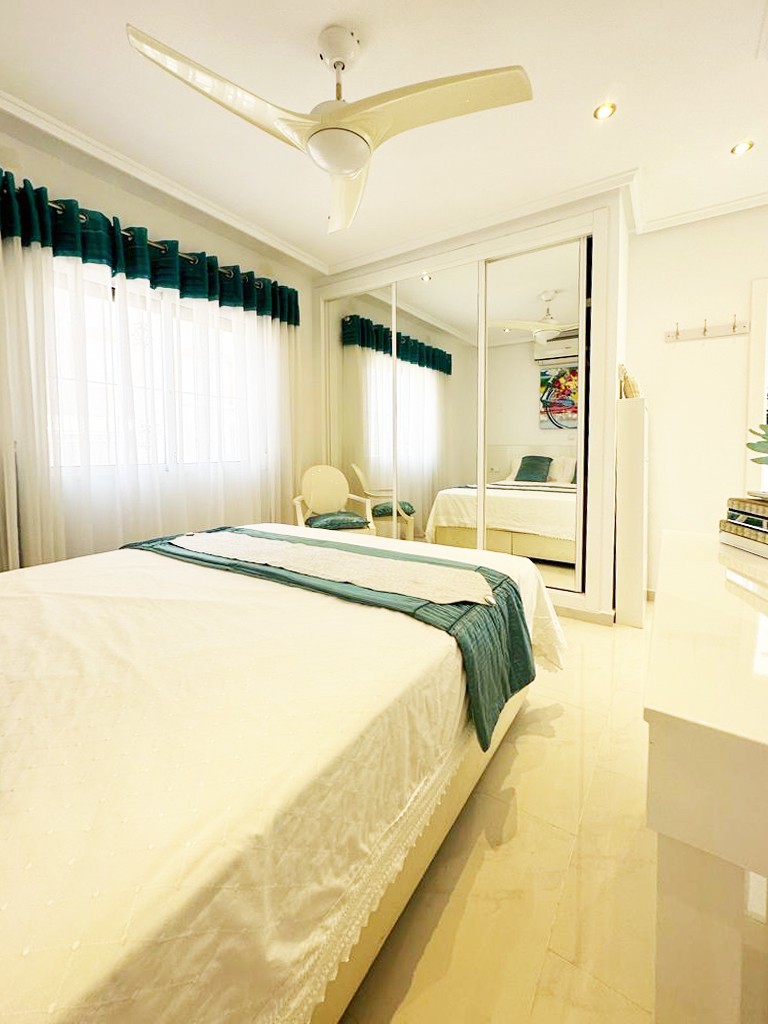 Villa en venta en San Miguel De Salinas