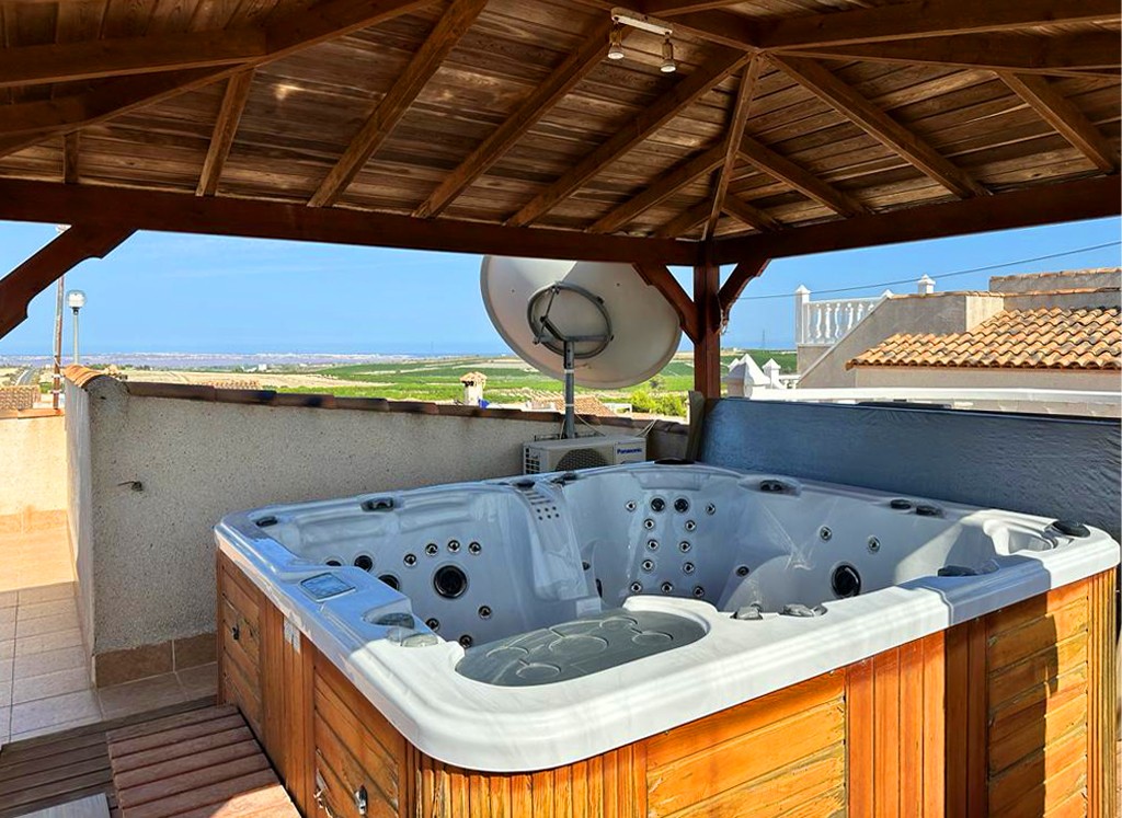 Villa en venta en San Miguel De Salinas