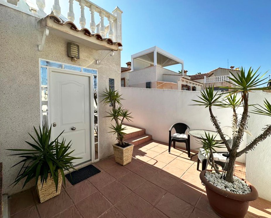 Villa en venta en San Miguel De Salinas