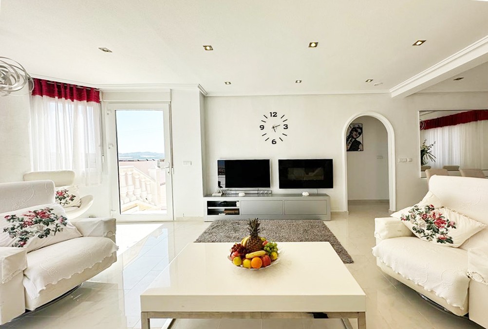 Villa en venta en San Miguel De Salinas