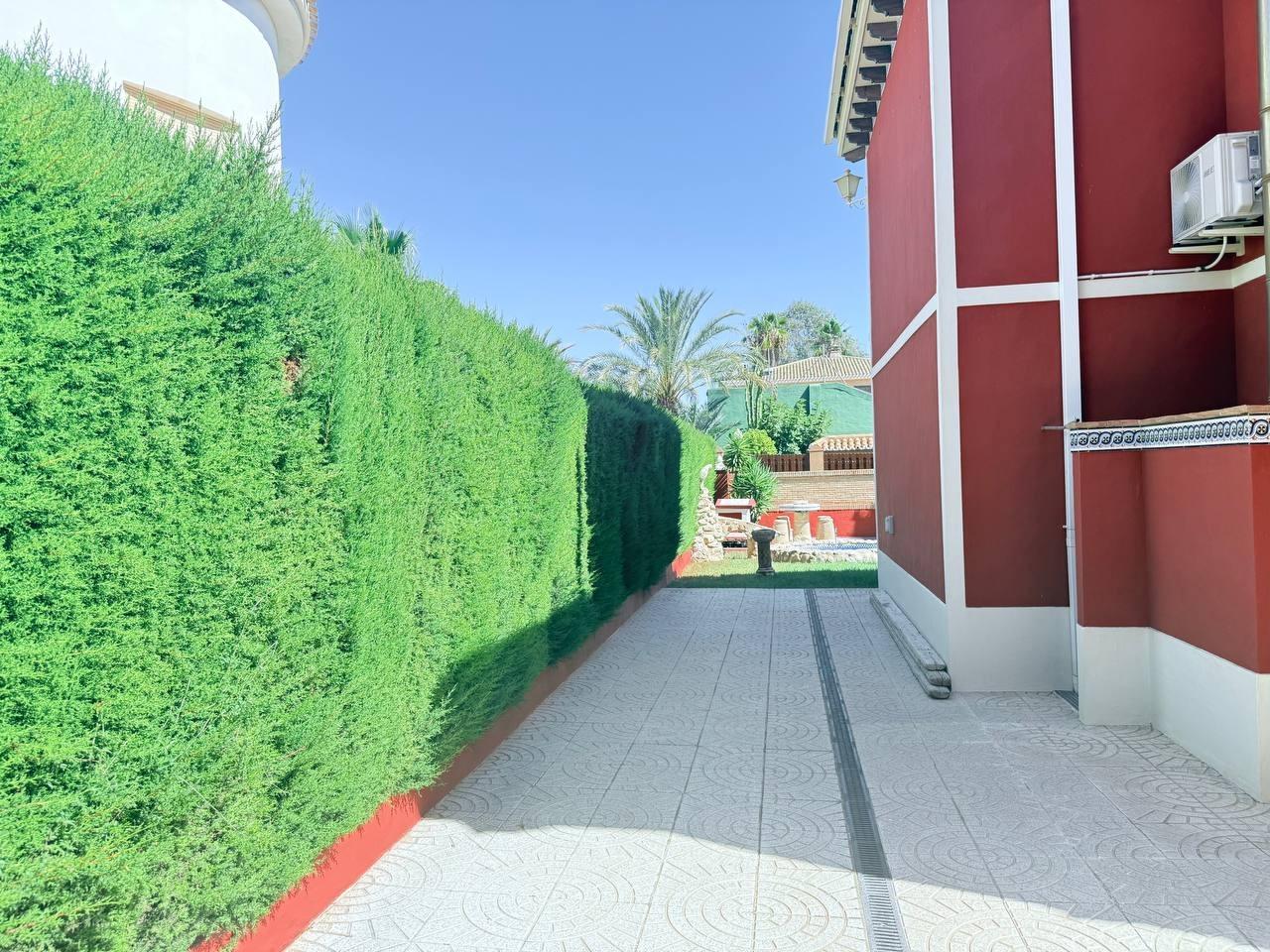 Villa for sale in Campoamor, Alicante, Spain