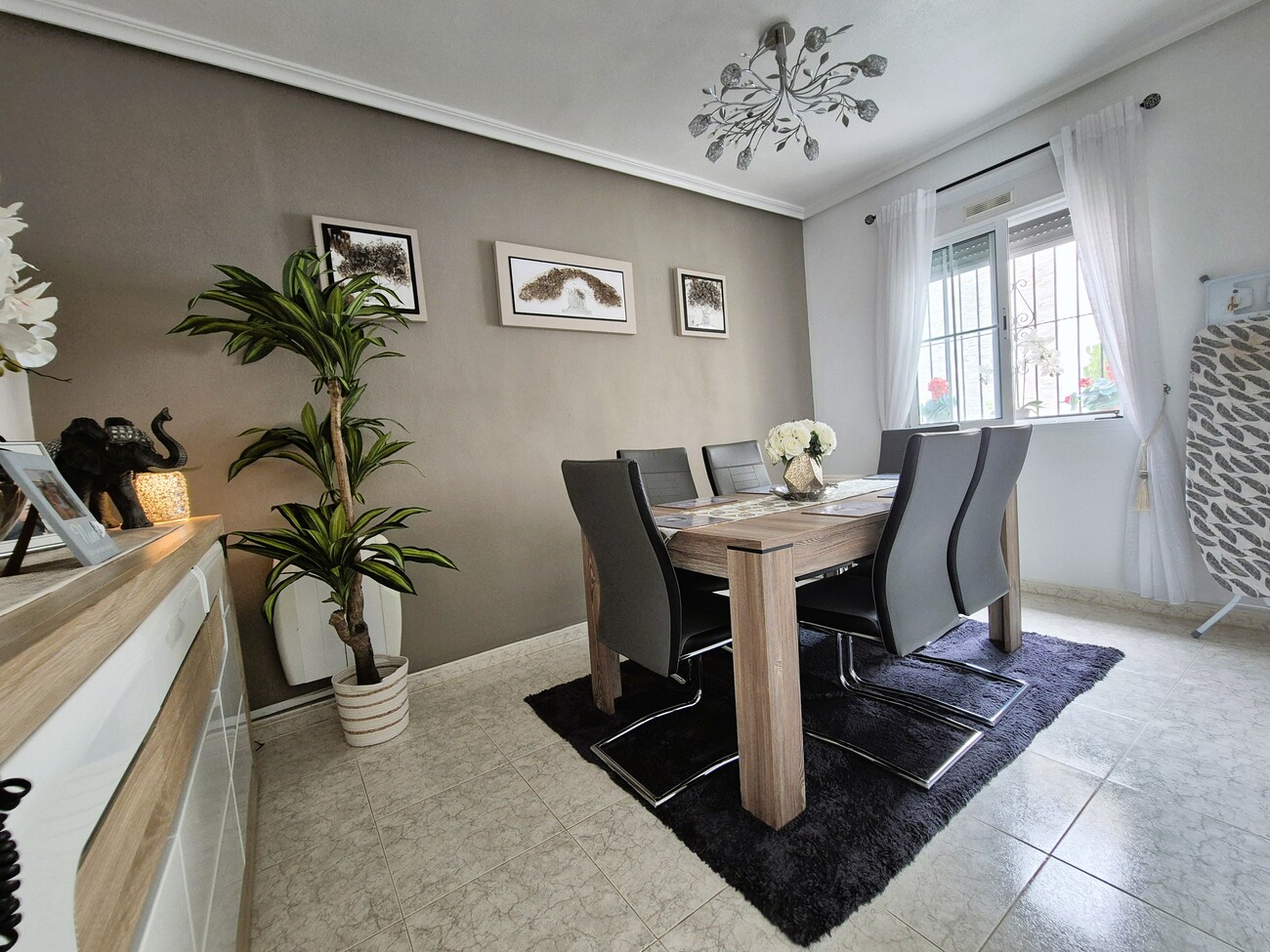 Villa en venta en Villamartin