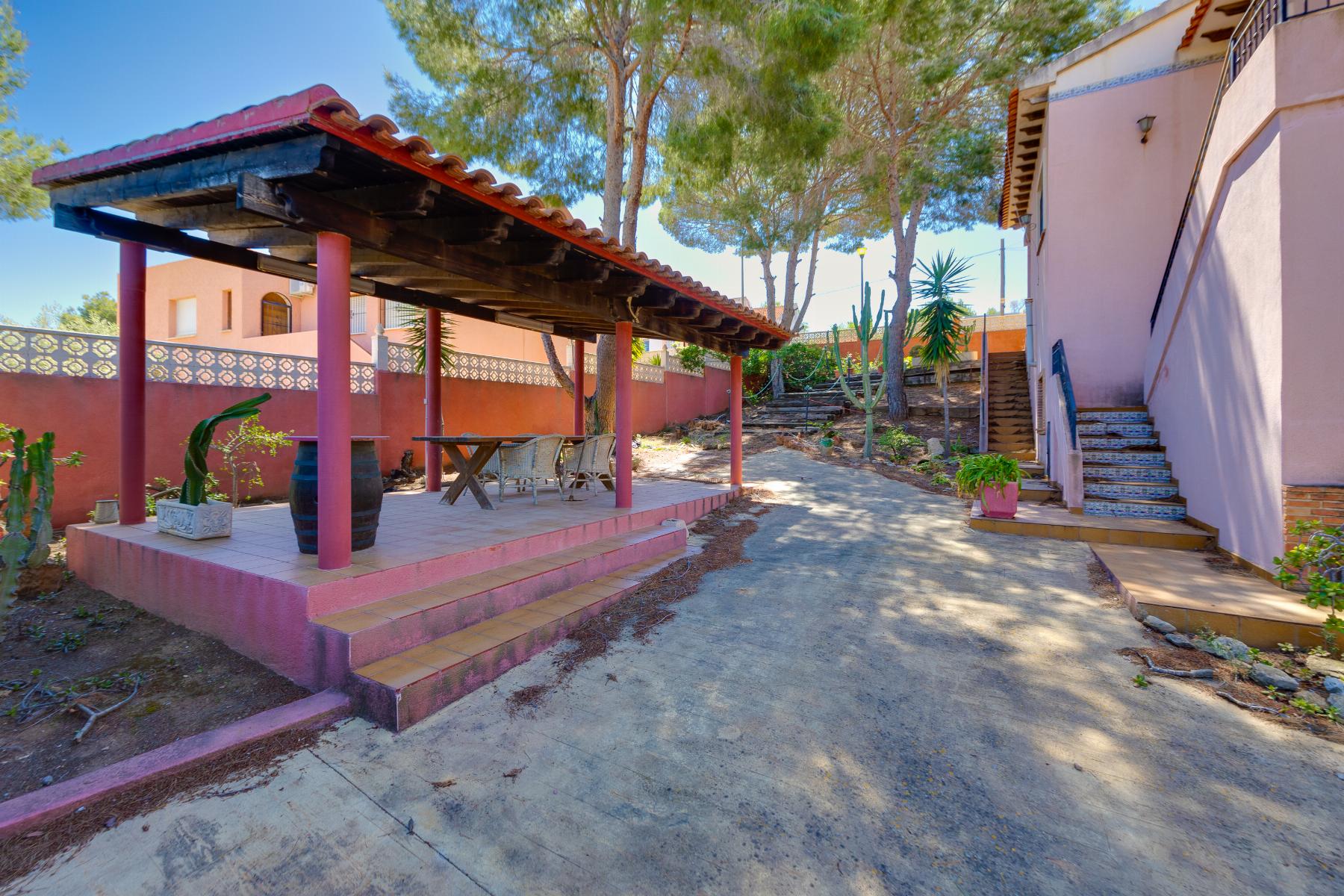 Villa for sale in San Miguel De Salinas, Alicante, Spain