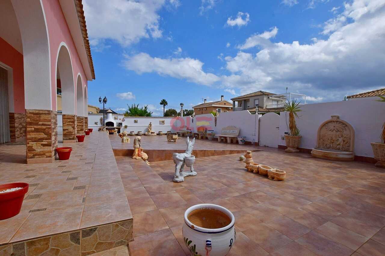 Villa for sale in Cabo Roig, Alicante, Spain