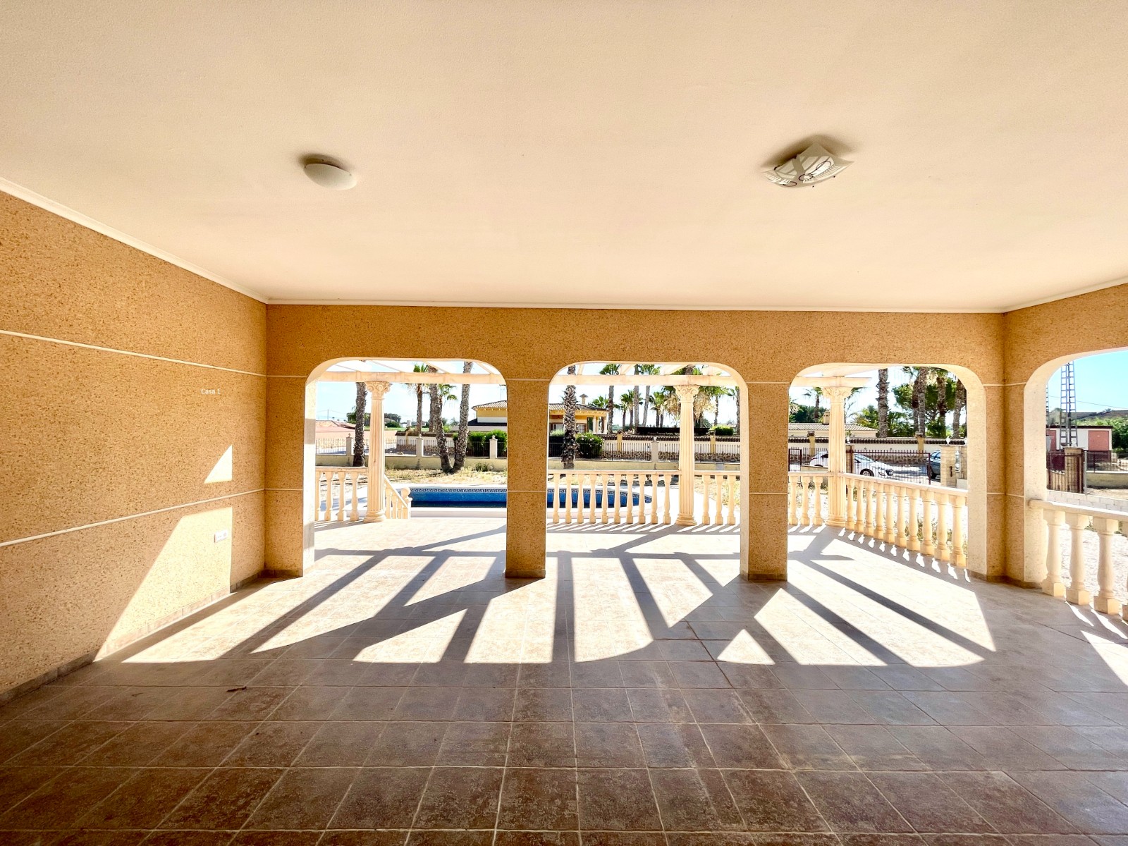 Villa en venta en Catral