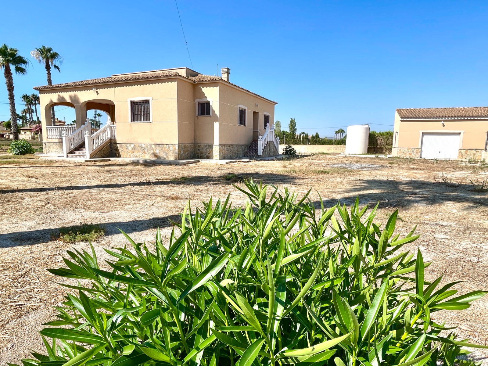 Villa en venta en Catral