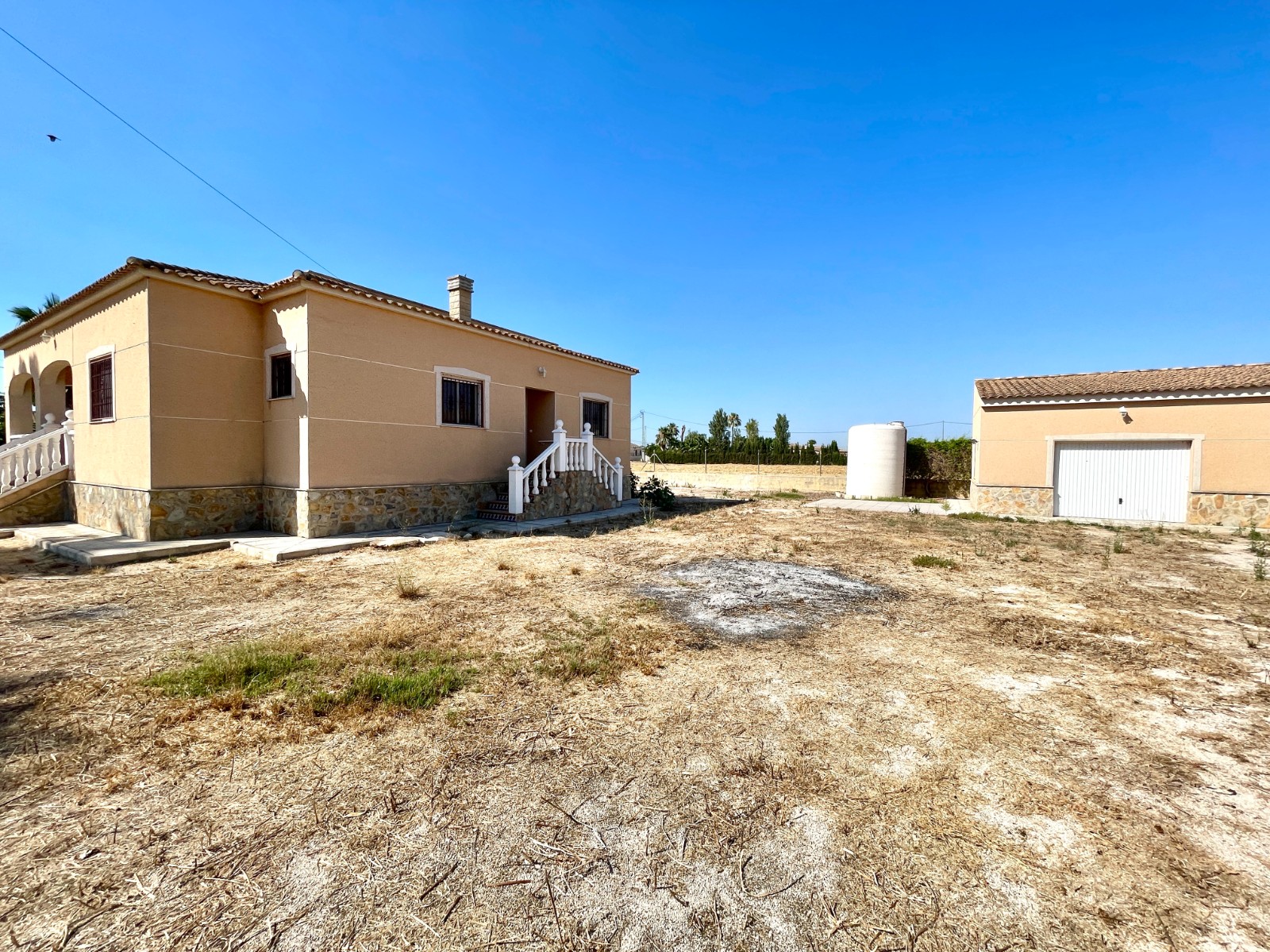 Villa en venta en Catral