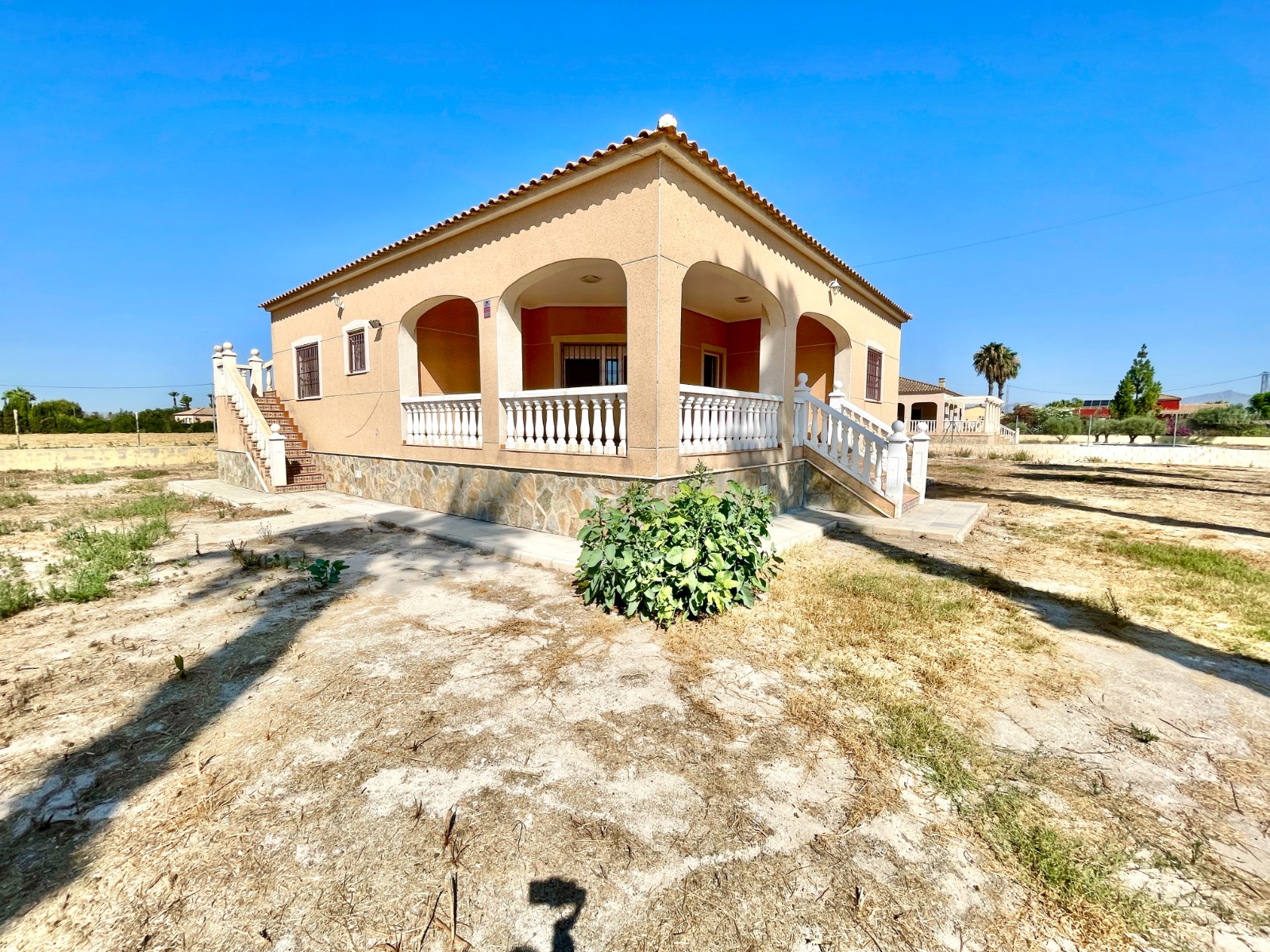 Villa en venta en Catral