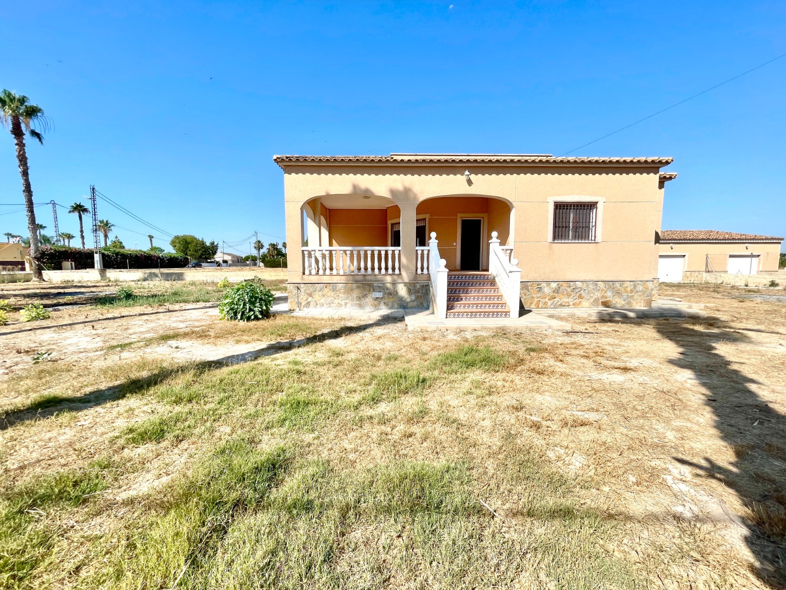 Villa en venta en Catral