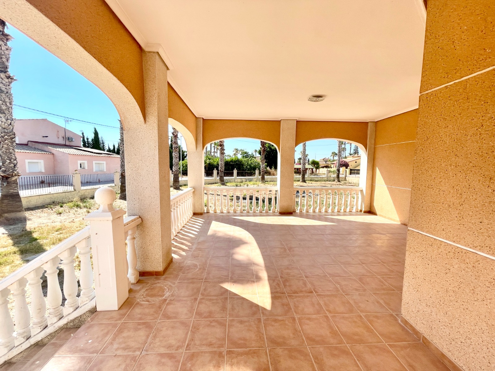 Villa en venta en Catral