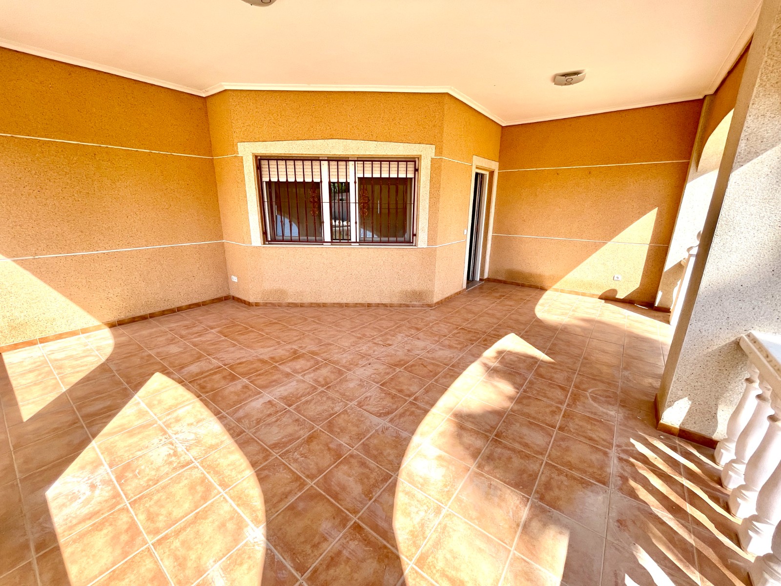 Villa en venta en Catral