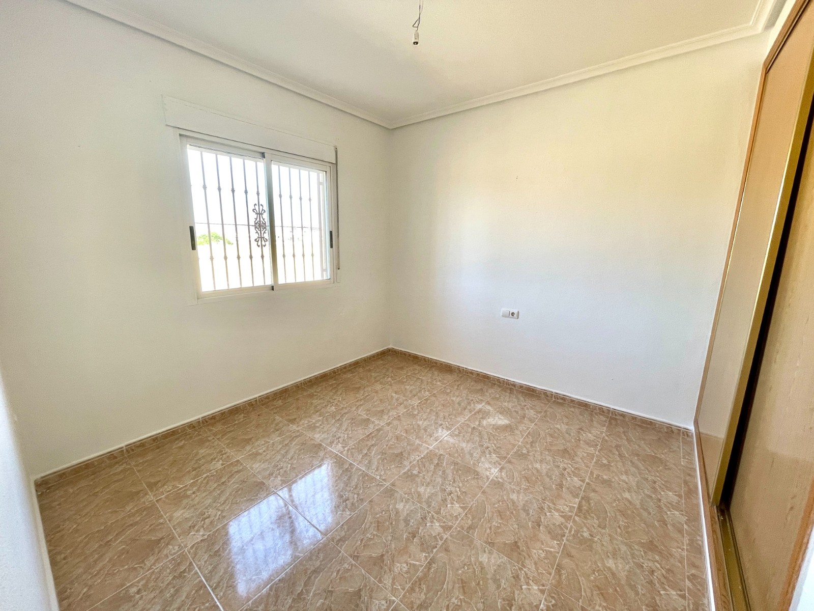 Villa en venta en Catral