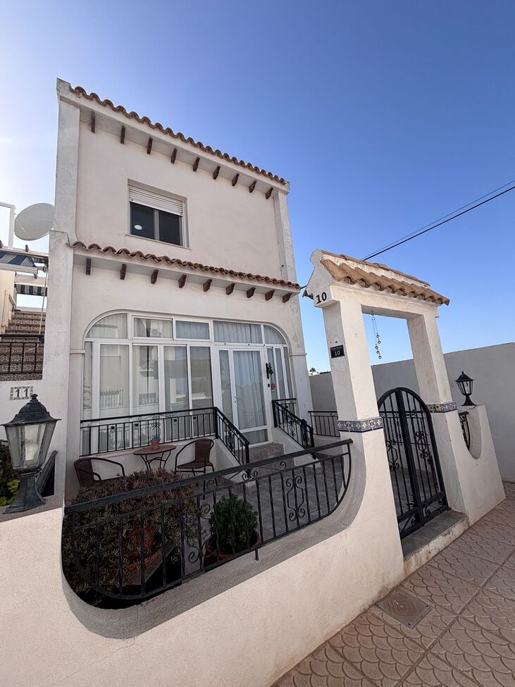Town House for sale in Villamartin, Alicante, Spain