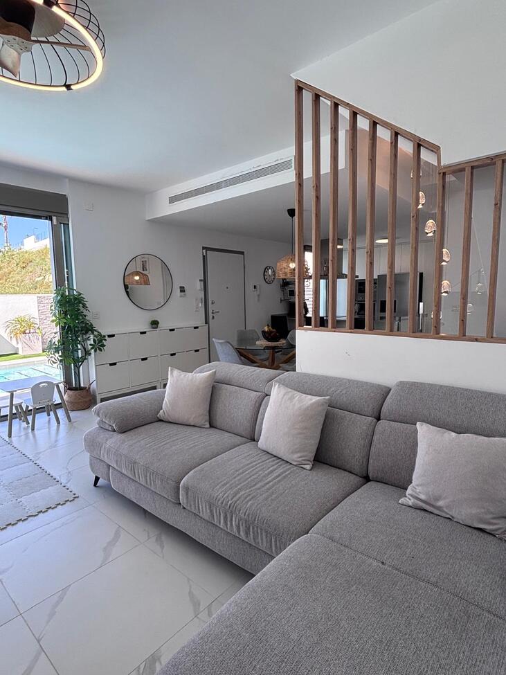 Villa for sale in Villamartin, Alicante, Spain