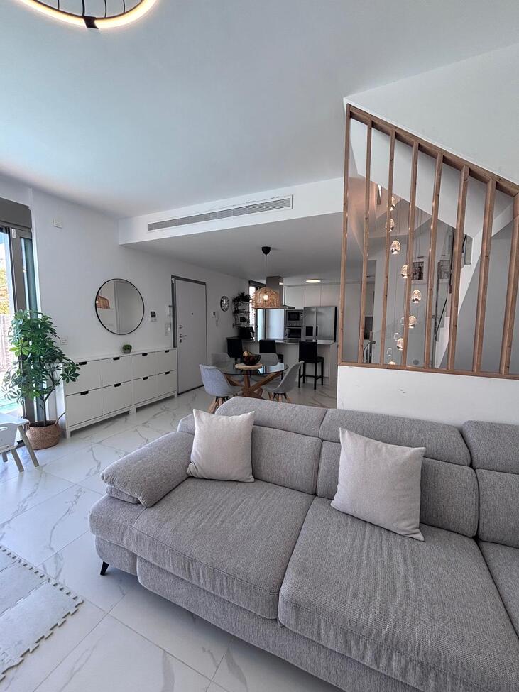 Villa for sale in Villamartin, Alicante, Spain