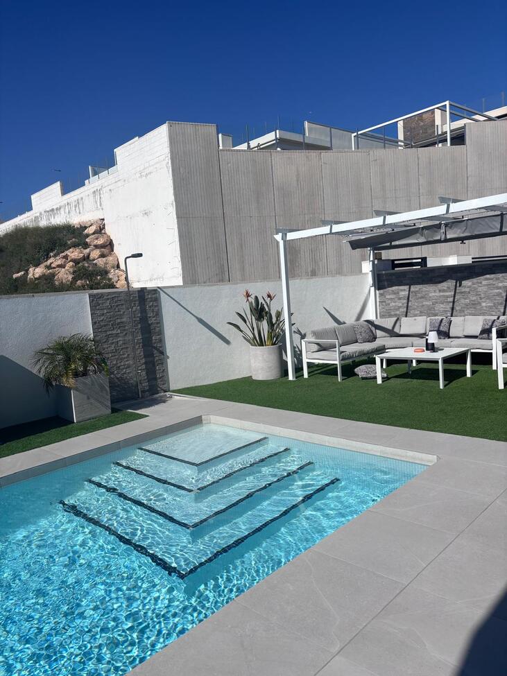 Villa for sale in Villamartin, Alicante, Spain