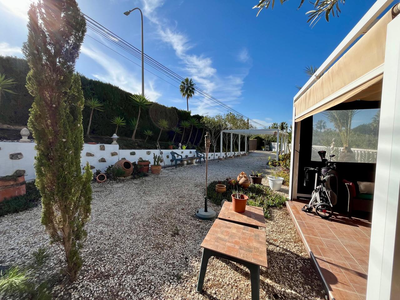 Villa en venta en Villamartin