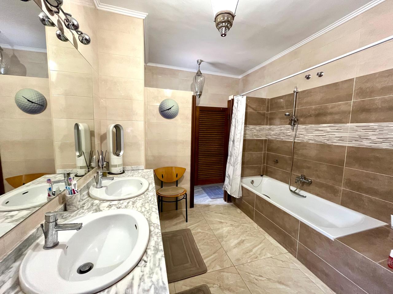 Villa en venta en Villamartin