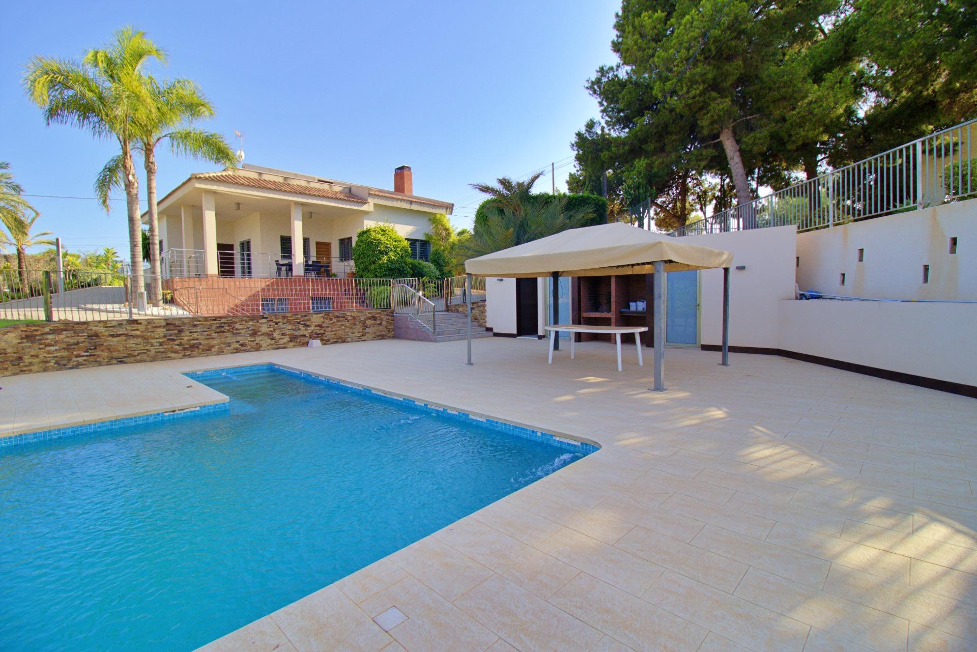 Villa for sale in Elche Pedanías, Alicante, Spain